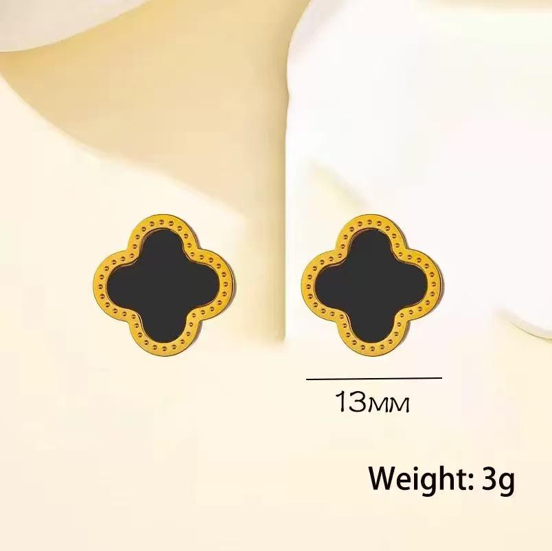 18k Four-Leaf Clover Pendant Necklace for Women - Double-Sided Lucky Charm on Clavicle Chain