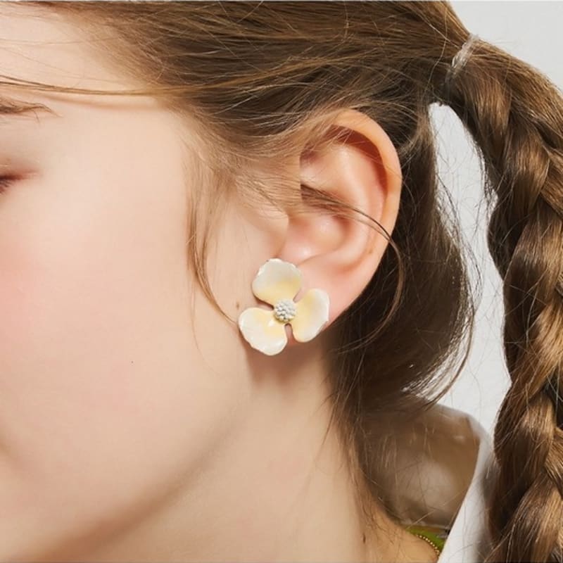 Dana Burton Laurel Flower Earrings