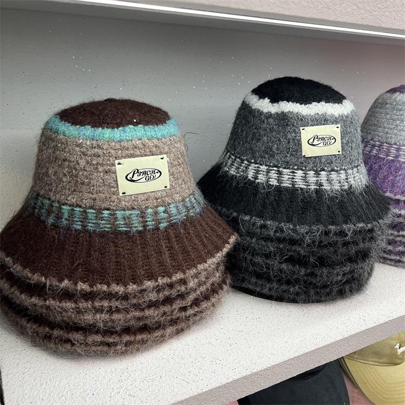 Hand hook knitted bucket hat women's new color matching retro niche design sense woven simple wool hat women