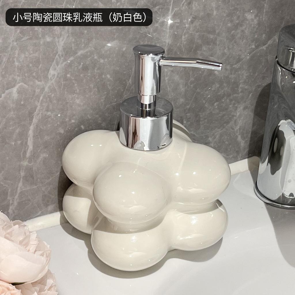 Creative Ball Ceramic Shampoo Potion Bottle Luxury Plating Silver Press Lotion Bottle Toilet Soap Dispenser Bathroom Accessories