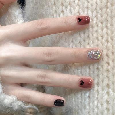 Dirbtiniai nagai – Dirbtiniai nagai ir pridėtiniai jų galiukai