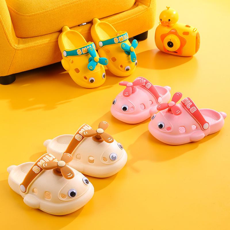 Rutschfeste Kinderhausschuhe Kleinkind Mädchenschuh Atmungsaktiver Sommer Strandschuh Niedlicher Cartoon Kinderschuh für Mädchen Jungen Hausschuhe Pantuflas