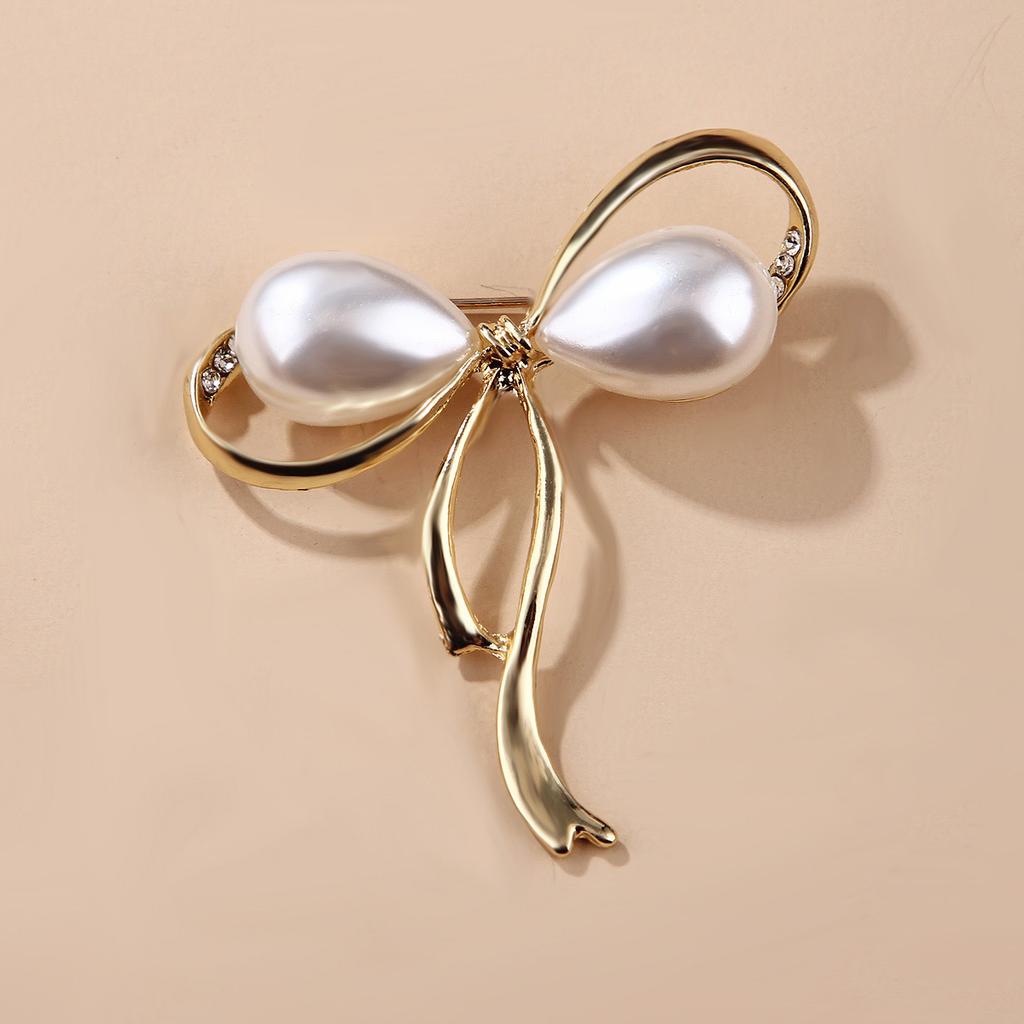 Pearl Corsage Brooch Jumper Cardigan & Shawl Pin Cute Bow Design Long-lasting Color Exquisite Hypoallergenic Women's Accessory