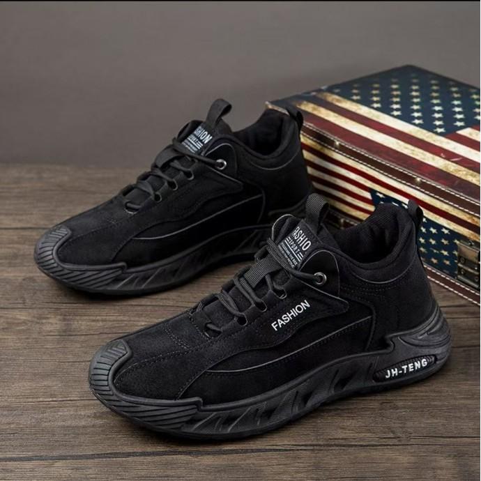 Large Size New Solid Color Men's Sports Shoes Trendy Retro Breathable Casual Shoes Outdoor Sports Hiking and Running Shoes