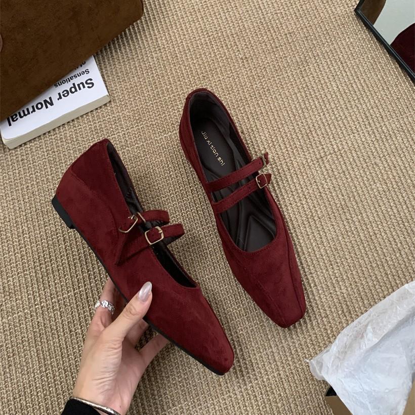 New Medium Heel Small Leather Shoes Beef Tendon Sole Large Size Comfortable Wedge Heel Square Head Buckle Casual Four Seasons Wear Women's Single Shoe