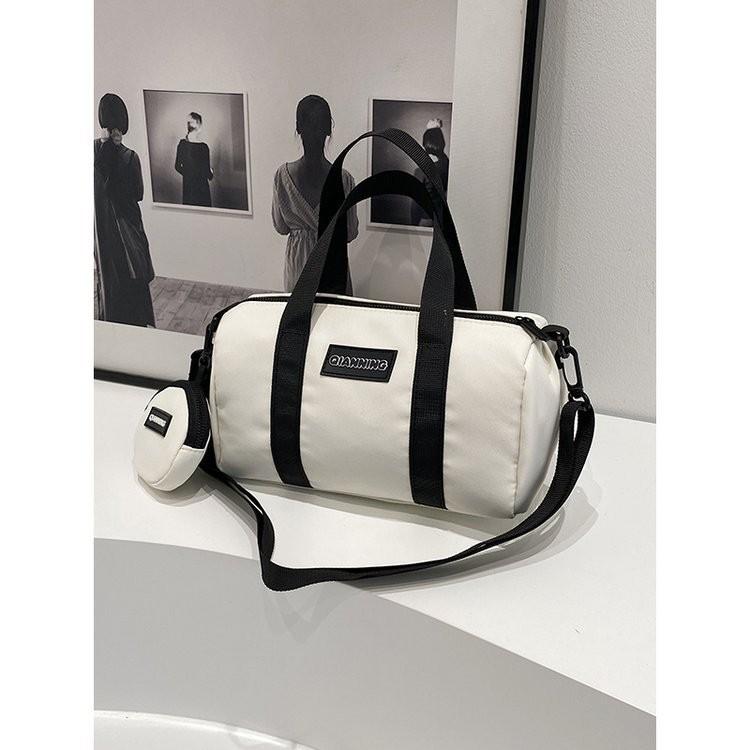 Simple Stylish White Shoulder Bag Ideal For Casual Travel And School Use