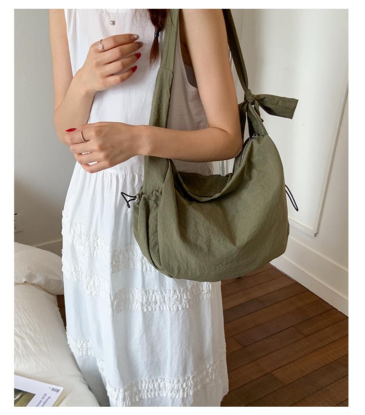 High-Quality Large Capacity Crossbody Shoulder Bag - Fashionable, Simple, Lightweight Underarm Backpack