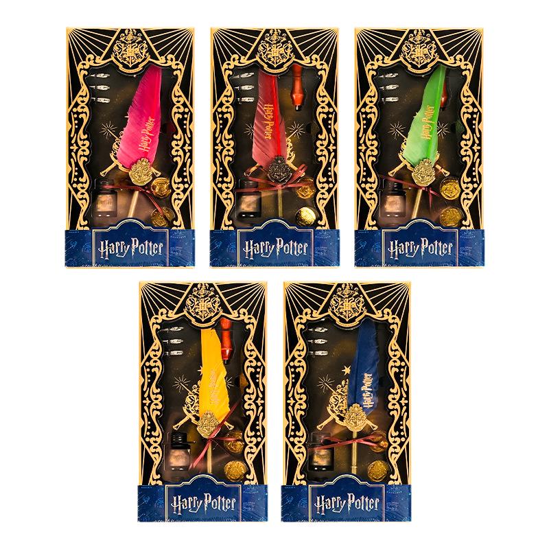 Warner Bros. Set Pană cu Pene cu Stropi Aurii Harry Potter & Sigiliu Retro cu Ceară