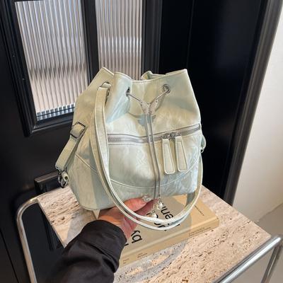 Bolsa balde verde pequena e fresca de verão bolsa de ombro feminina 2025 nova moda mochila casual mochila de grande capacidade