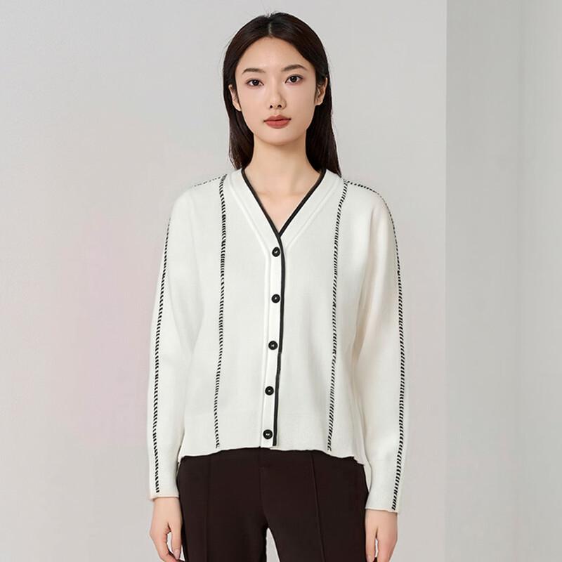 

Iveni Women s Contrast Stitch V-Neck Wool Sweater M