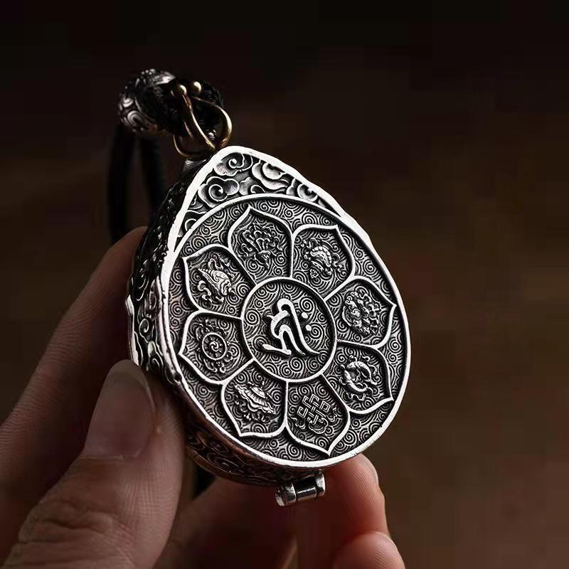 Nine Palaces Eight Trigrams Pendant Box Necklace - Unisex Style