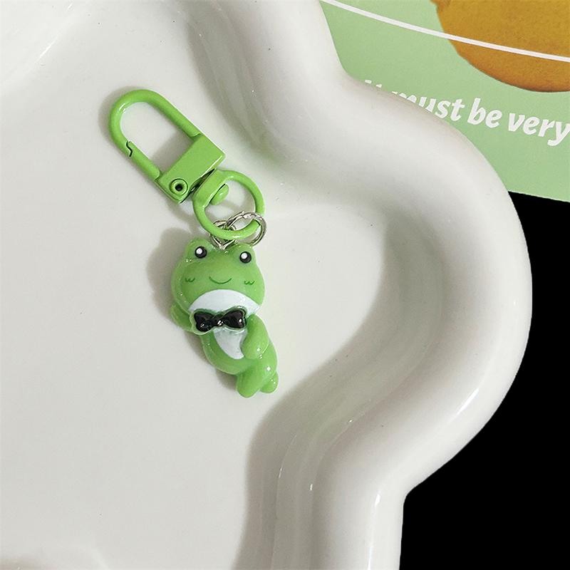 Mini Lonely Frog Keychain Off Single Cheats Funny Cartoon Pendant Girlfriend Gift Trumpet Ornament