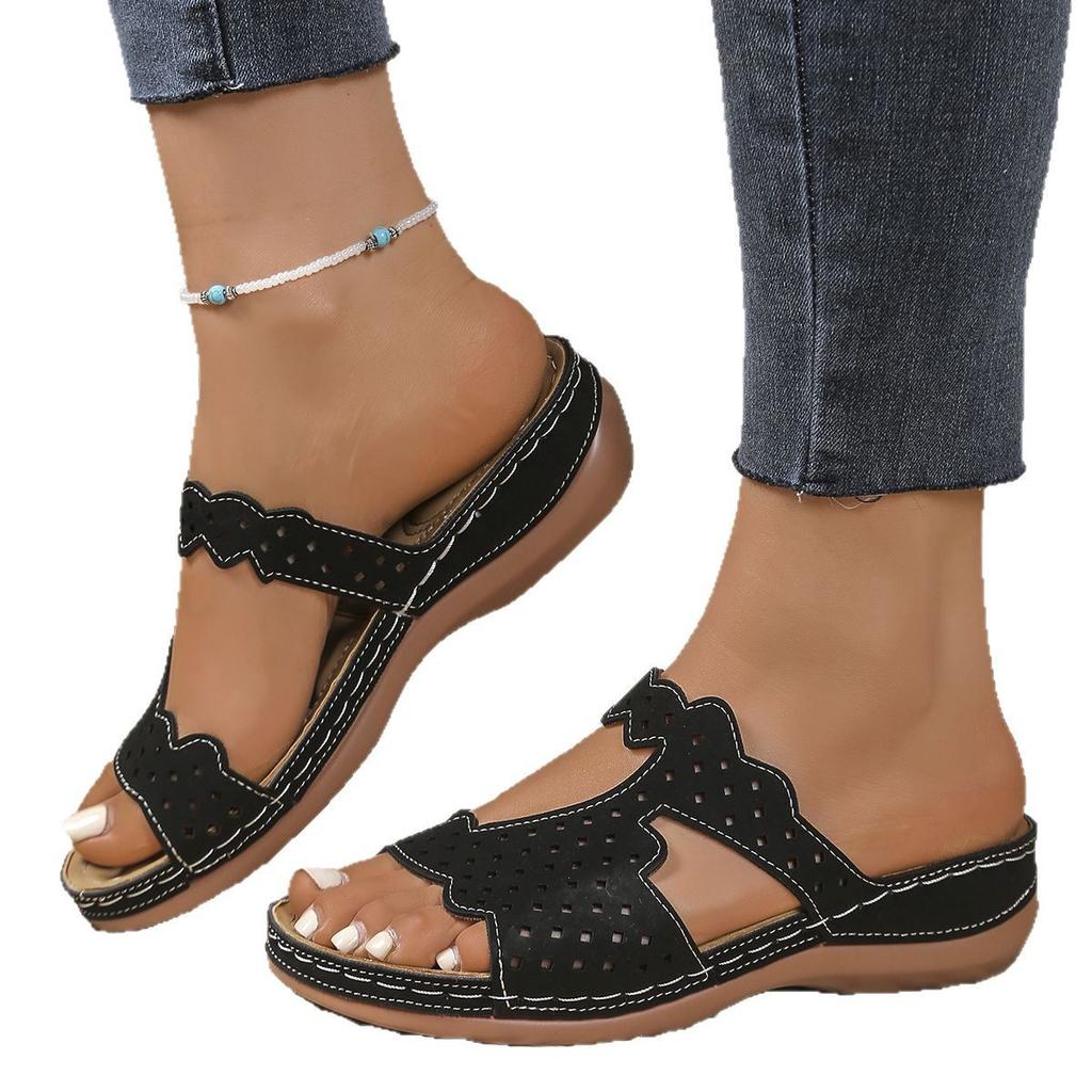 Hollow flat-bottomed slippers women's summer wear one-size large-size sandals