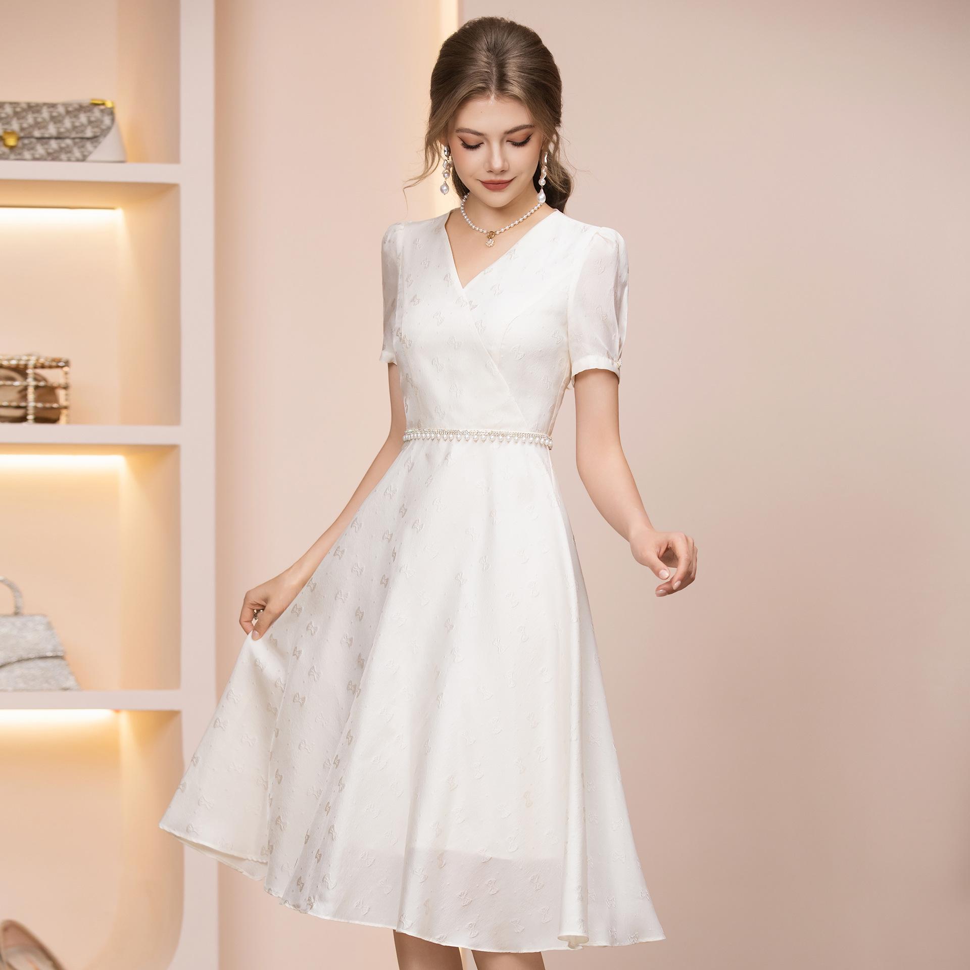 

Шикарное белое платье-миди А-силуэта Zhi Li Chic в французском стиле с вышивкой жемчугом - Коллекция Лето 2026 Medium слоновая кость/белый