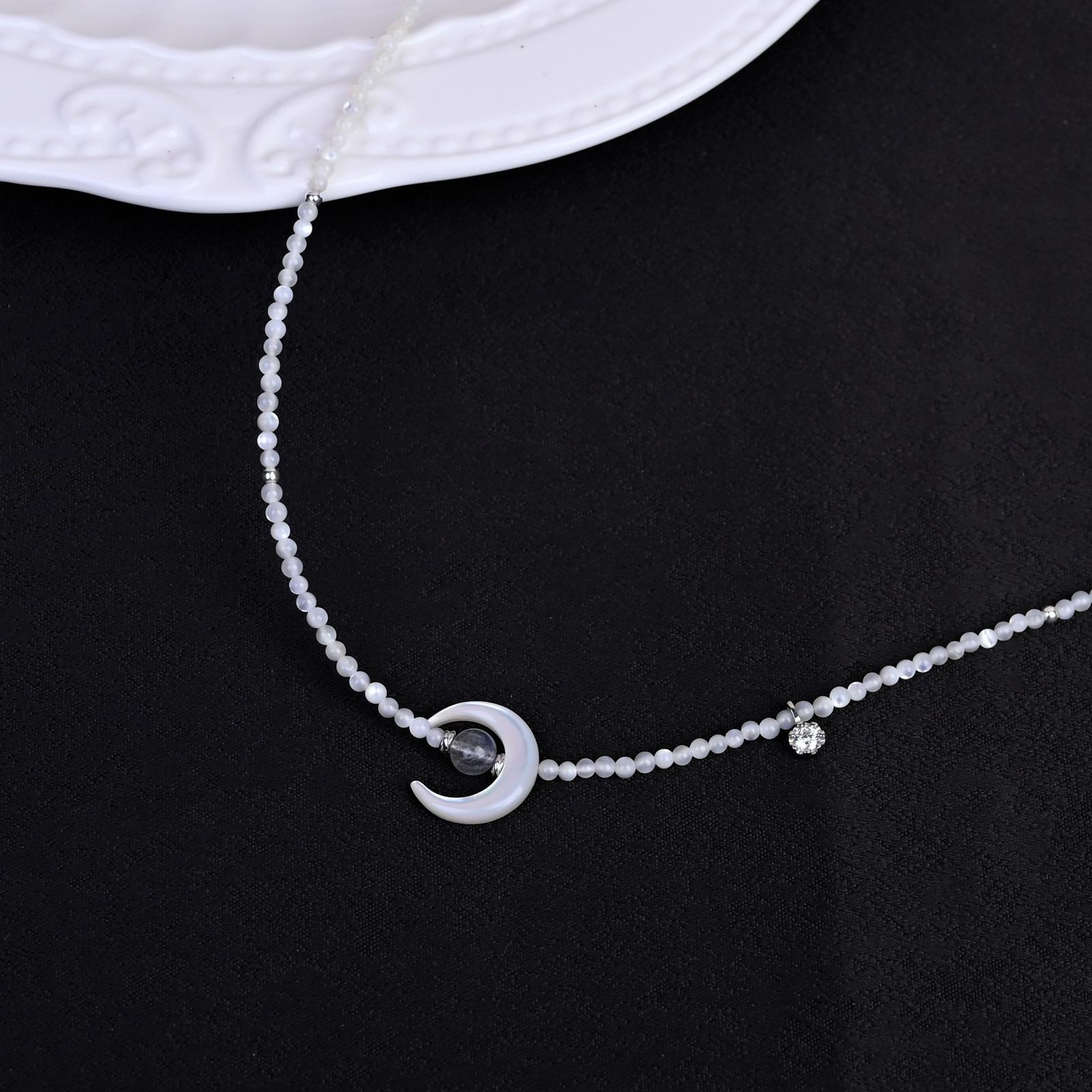 

Moon Shell Mother-of-Pearl Necklace: Fairy and Devil Love Design белый