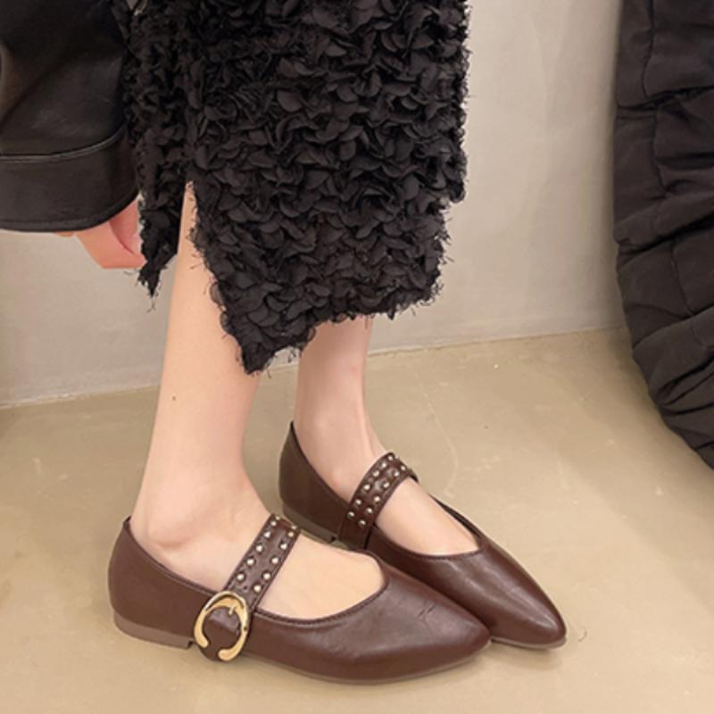 Fashion Autumn New Flat Shoes Women's Fashion Pointed Head Shallow Mouth Rivets Soft Sole Anti-slip Wear-resistant Low-top Shoes