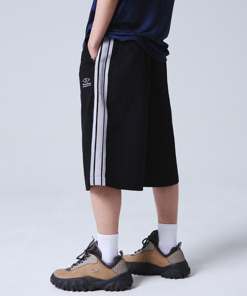 TRAVEL Nylon Line Tape Shorts Black