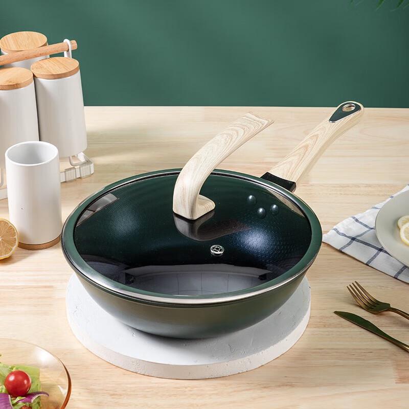 EMUND Mercedes Gemstone Blue Diamond Cast Iron Wok