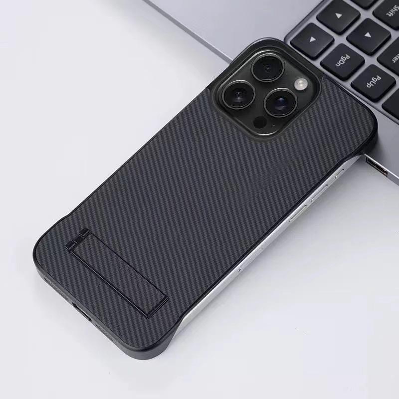 Applicable to iPhone16e mobile phone case 15promax carbon brazing 15plus borderless 14pro bracket 13 hard case