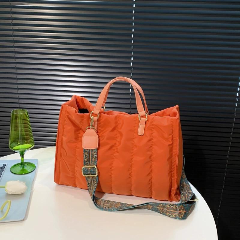 Women Padded Large Capacity Handbags Green Big Totes Classic Nylon Down Cotton Shoulder Bag Office Lady Shopper Bag
