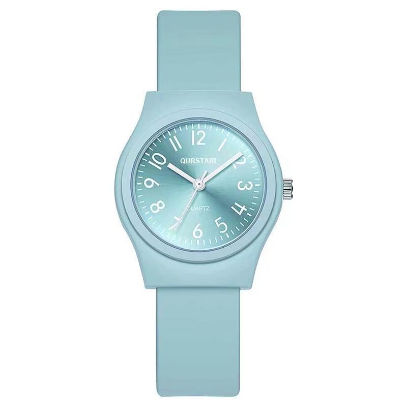 

A small and exquisite quartz watch for women with an ins style, high aesthetic standards, and a niche, light luxury look небо синє кольору