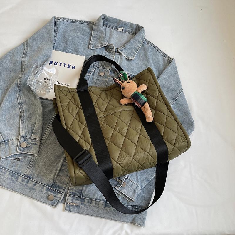 Женская сумка большой вместимости — фото 17