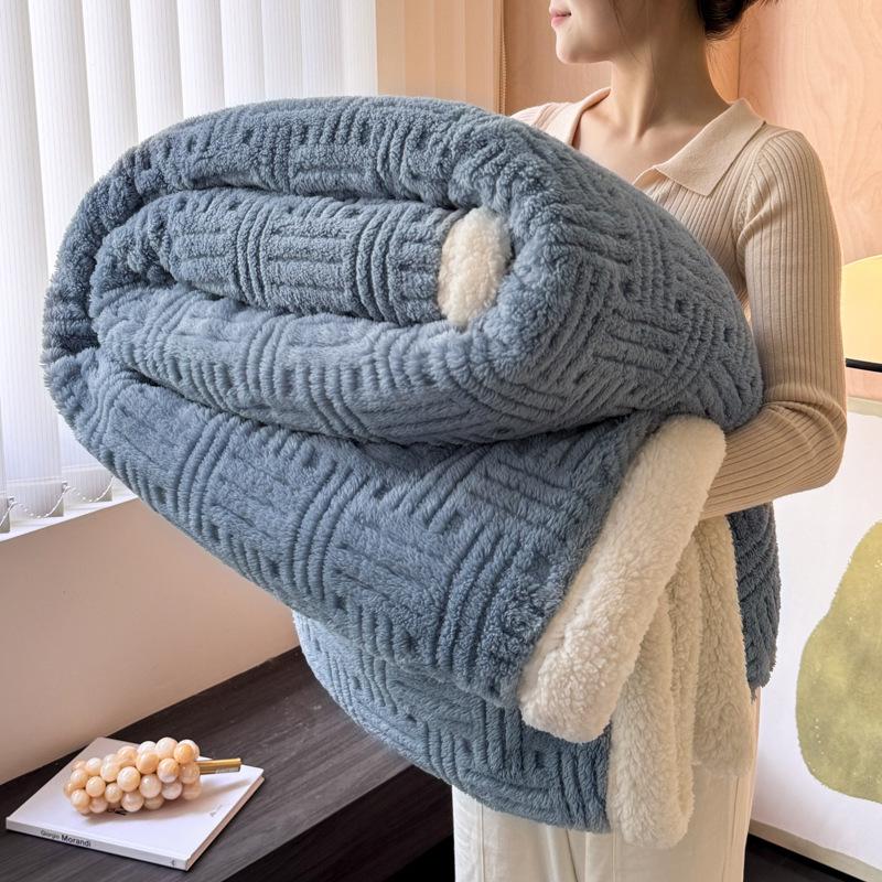 Tavalon Double-Layer Lamb's Wool Carved Blanket - Multifunctional Leisure Nap Cover