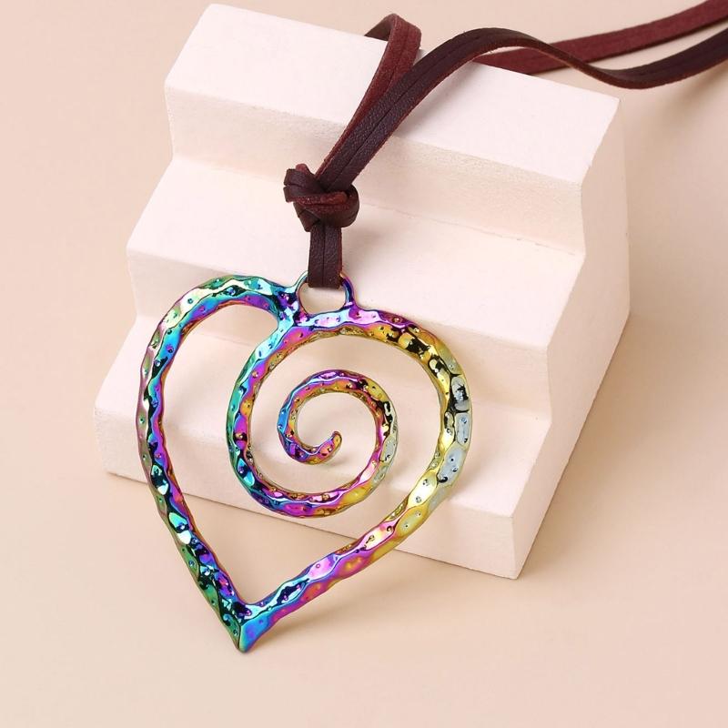 Vintage Heart Necklace Female Temperament Collarbone Chain Korean Student Adjustable Chain Jewelry Gift for Women Girls