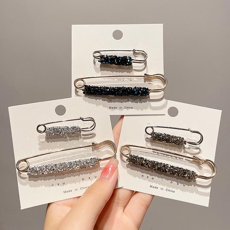 Broșă de talie cu strasuri: Broșă Anti-Expunere & Accesoriu de Îmbrăcăminte Ajustabil