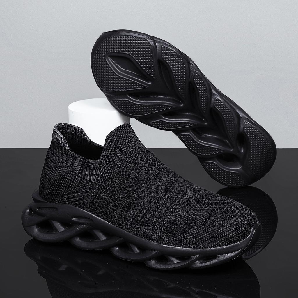 36-44 Fashion Solid Colours Sneakers Plus Size Sports Women's Shoes Breathable Flyknit Socks Shoes