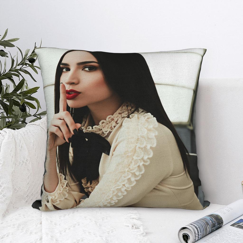 Actor S-Sofia C-Carson Pillow Cover Design Cushion Cover Vintage Pillow Case For Sofa Home Decoration