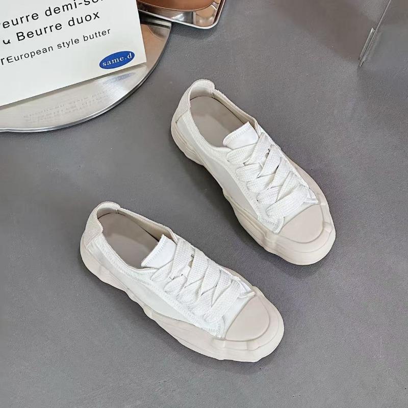 Neue atmungsaktive Retro-Canvas-Schuhe Damen Seidensatin runde Zehenpartie Schnürschuhe Auflösende Board-Schuhe Plateauschuhe Damen