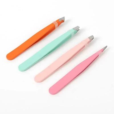 Juego de 4 pinzas para cejas de acero inoxidable de 63 mm con funda de cuero para eliminar vello facial y vellos encarnados.