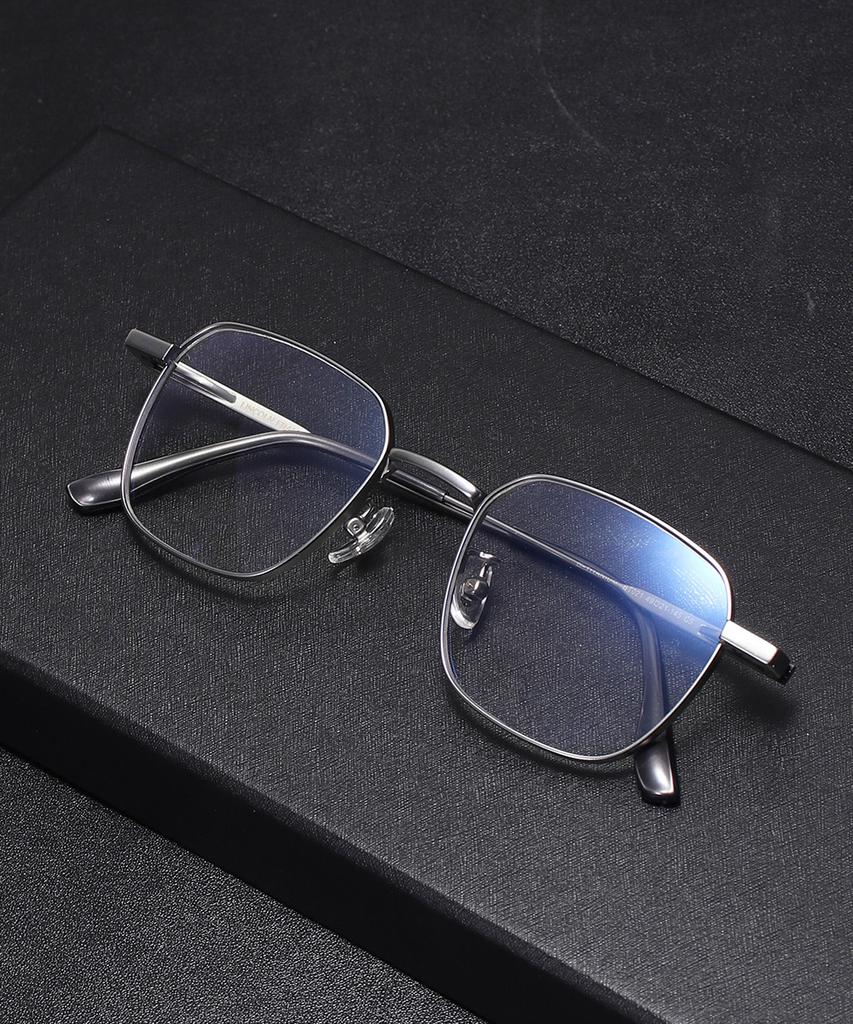 Lingkeonpeuleim Bt021 Titanium Eyeglass Frame Gray
