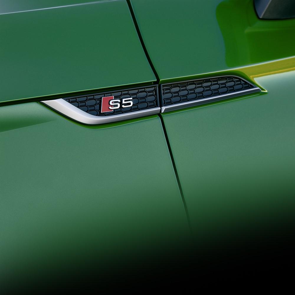 1 Pair 3D ABS S5 Badge Car Fender Side Wing Emblem Sticker Auto Refit Decals For WQ RS5 A1 A3 8P A4 B5 B6 B7 B8 C5 S RS TT RSQ 4Rs34