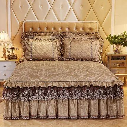 

3 Pcs European Style Crystal Velvet Bedspreads Lace Bed Cover Warm Ruffle Elastic Quilted Bedskirted Bed Cover with Pillowcase 150cmX200cm