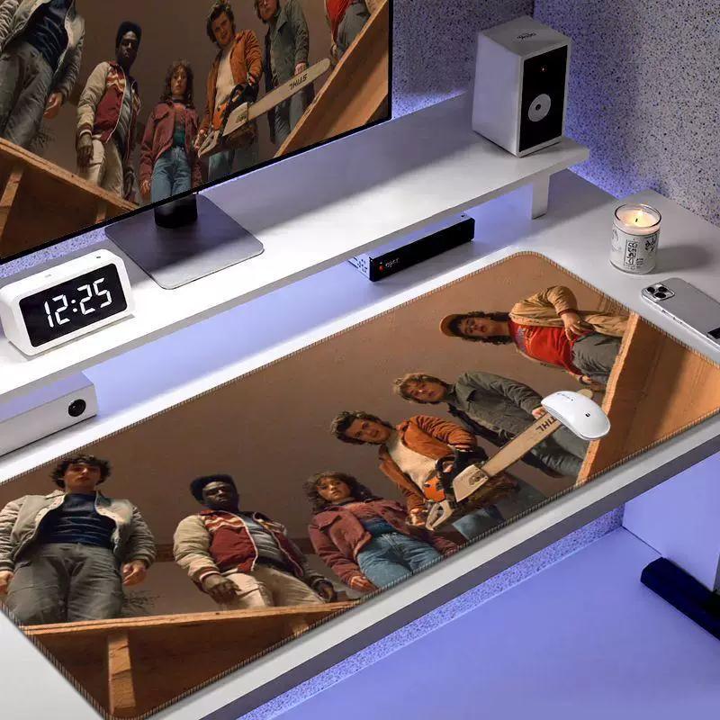 Stranger Things Kožená podložka pod myš Malá Velká Klip z filmu Podložka na stůl do koleje E-sport Protiskluzová podložka pod myš a klávesnici Personalizovaná Kreativní podložka na stůl