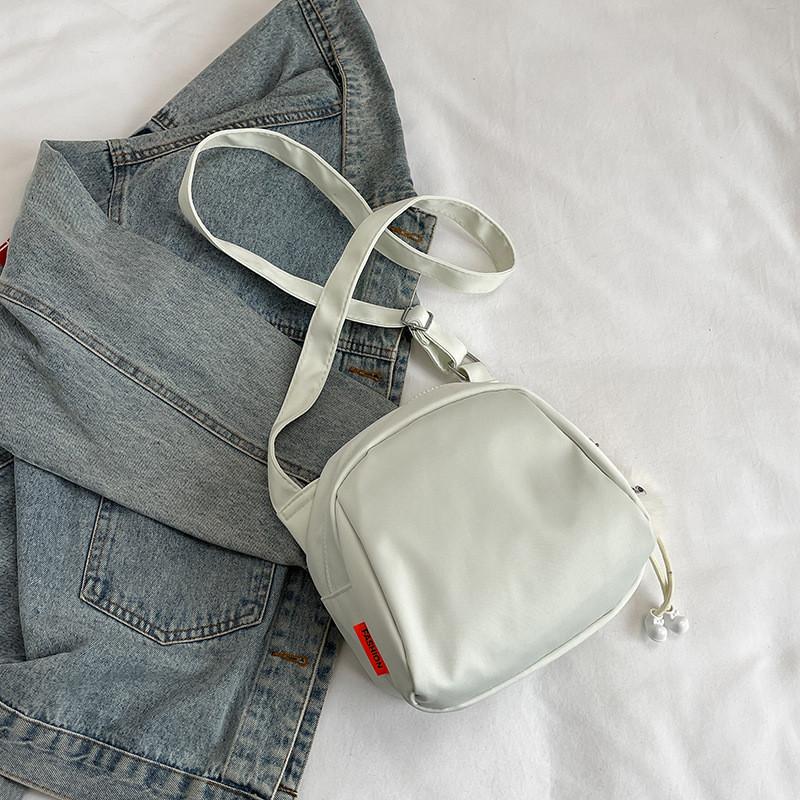 

Trendy Black White Or Blue Round Crossbody Bag For Daily Fashionable Looks Without Pendant білий