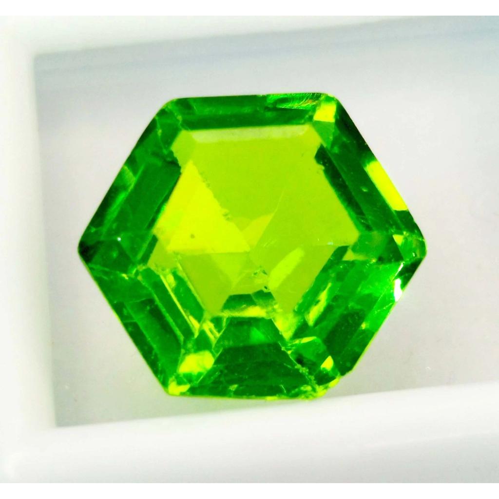 Green Peridot Natural 11-13 Ct Hexagon Cut Beautiful Loose Gemstone