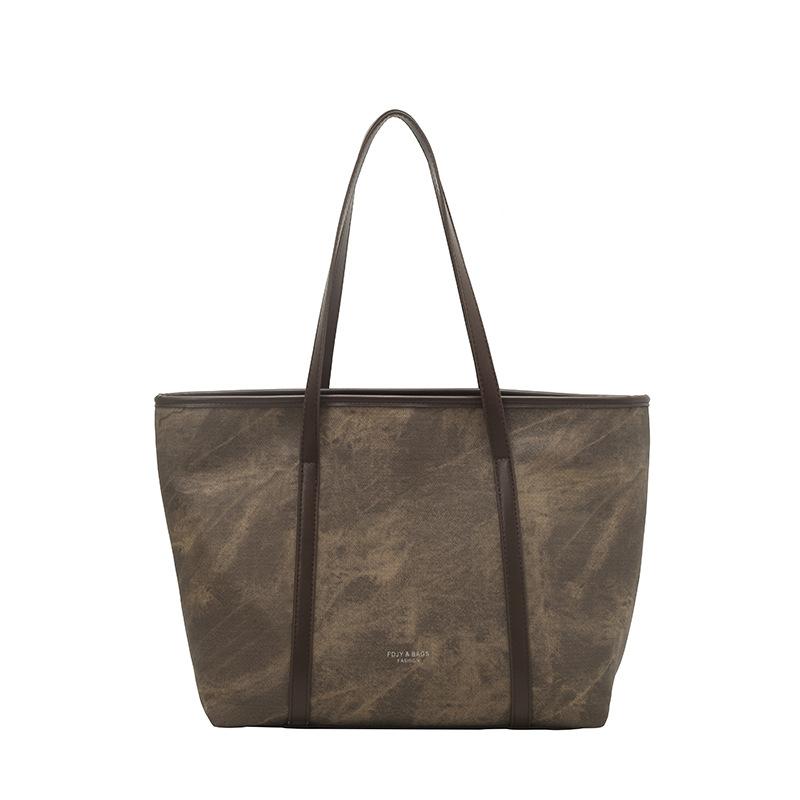 Fashion and leisure shoulder tote bag women's large-capacity autumn and winter versatile high-end commuter armpit bag