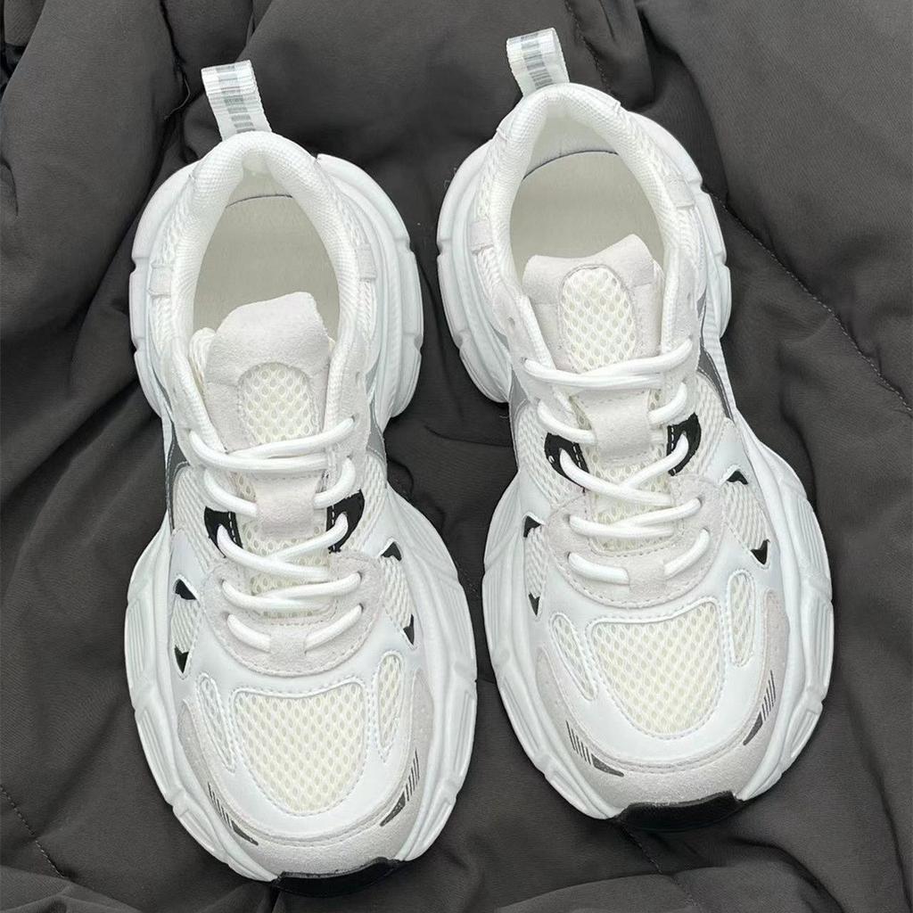 Sneakers women's 2025 autumn and winter new thick-soled lightweight casual shoes ins breathable mesh running shoes Korean version