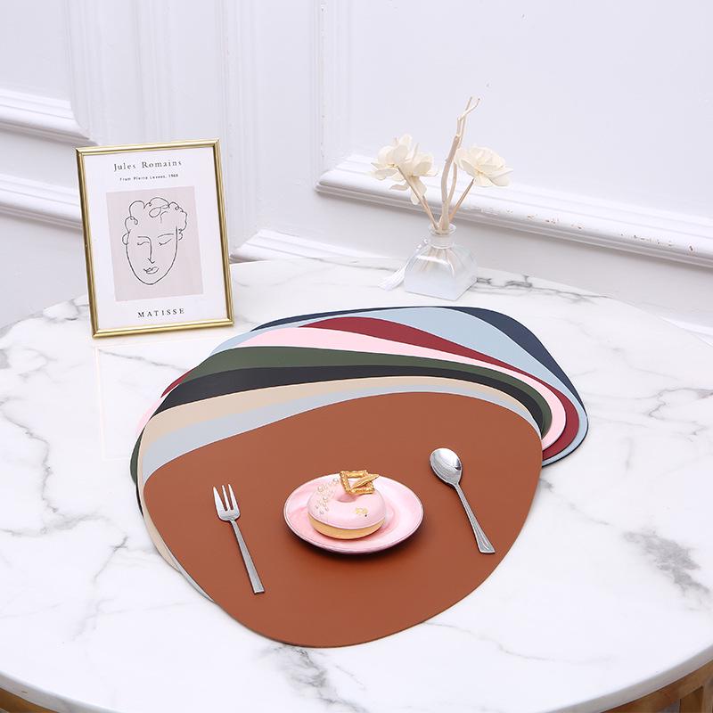 Rutschfeste Leder-Tropfen-Platzmatte - Wärmeisolierende Tischmatte für Zuhause und Hotel