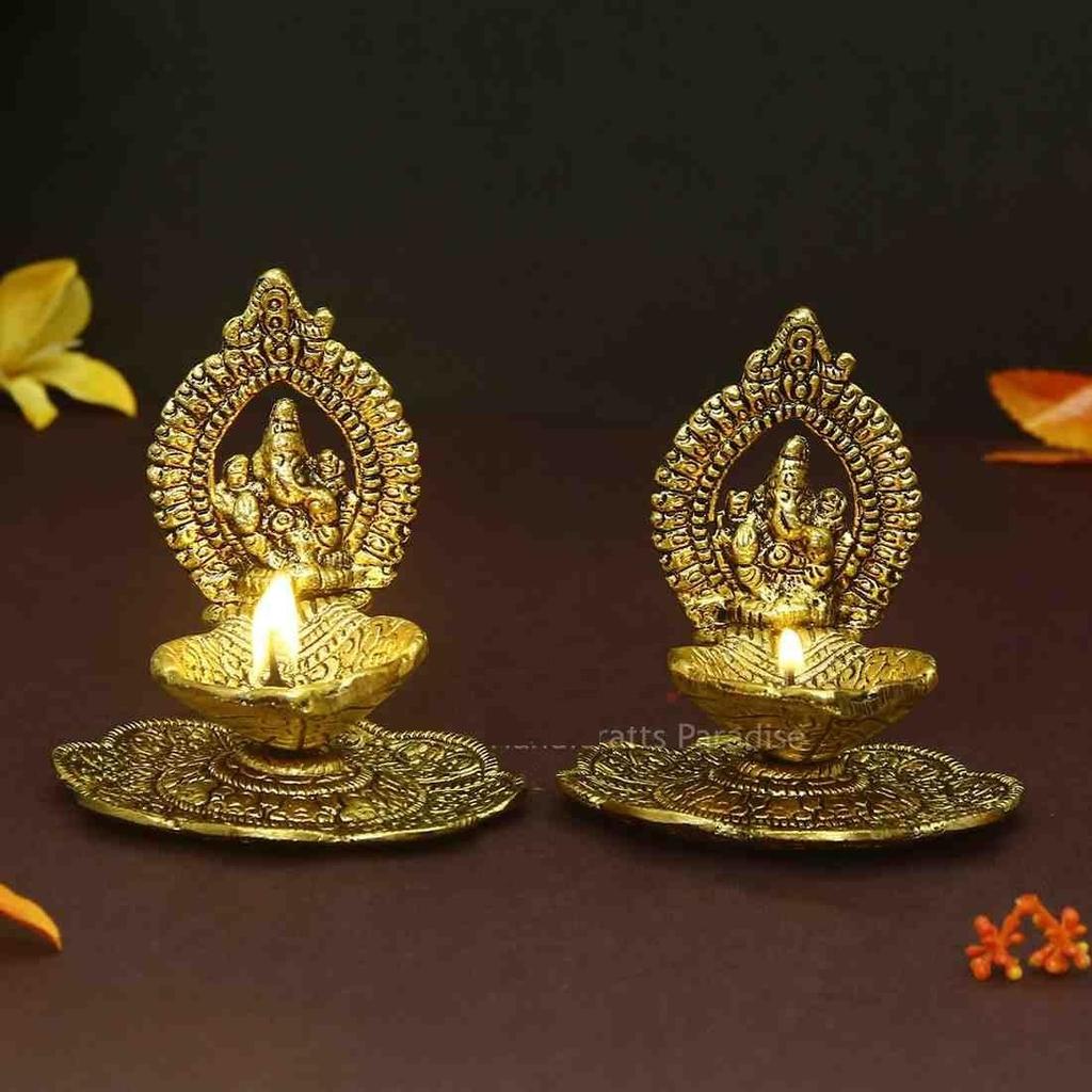 Aluminium Metal Ganesh Diya with Swastik Engraved In Hand (10.2 Cm X 10.2 Cm X 11.5 Cm, Set of 2)