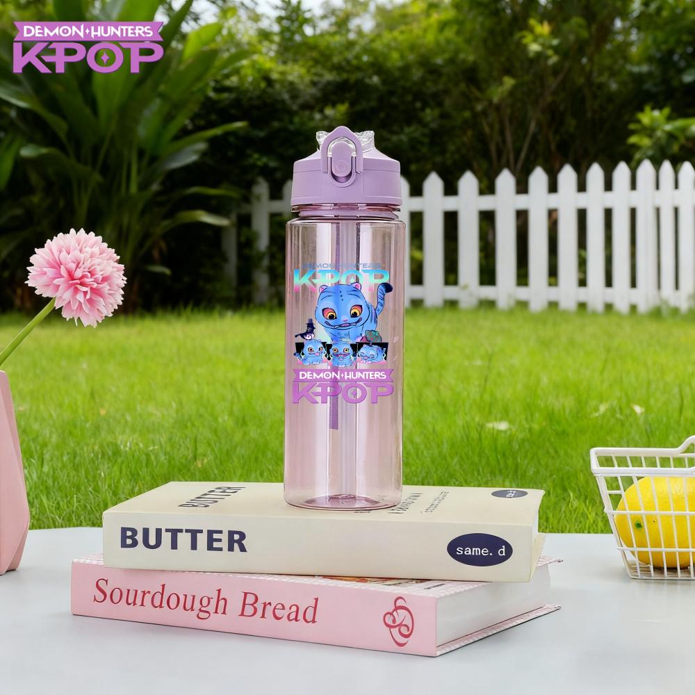 Demon Hunters Rumi Mira Zoey Jinu Celine Plastic Water Cup Pop Drinking Bottle School Huntrix Gourde 800ML KPOP HUNTR X K Kid Friendly Entertaining