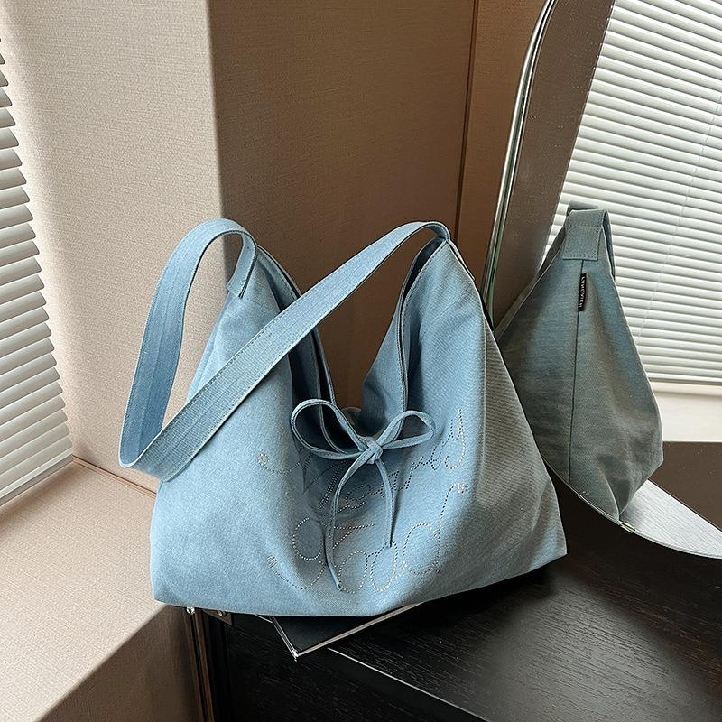 Large capacity lazy wind lightweight buttot bag women's new casual versatile shoulder messenger bag