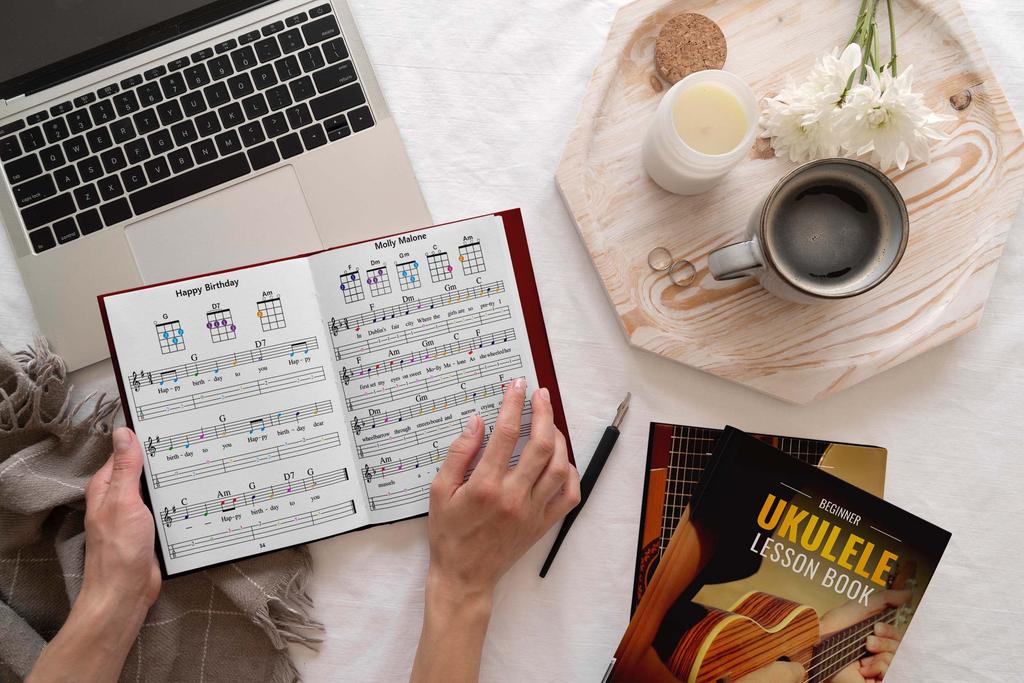 Color Coded Beginner Ukulele Lesson 50 Fun Popular Songs To Suitable for All Book, Play, Levels…