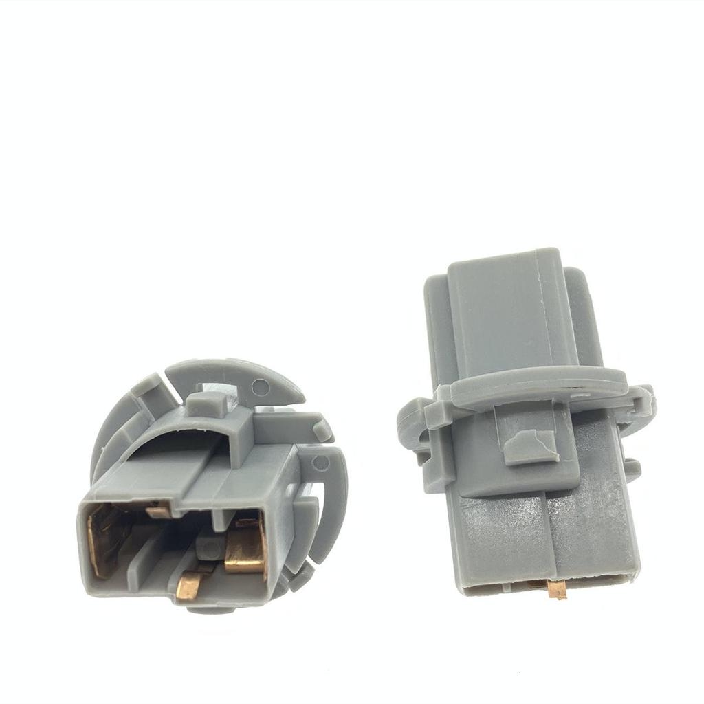 Toyota Brake Light Socket for Corolla, Camry, Crown, Reiz - Turn Signal & Reverse Halogen Lamp