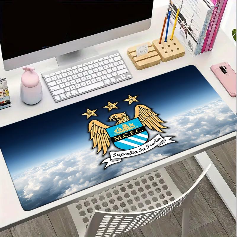 Tappetino per mouse con stemma del Manchester United, Tappetino per mouse da gaming, Tappetino per tastiera, Decorazione da scrivania per computer portatile, Regalo per tifoso, Regalo di compleanno