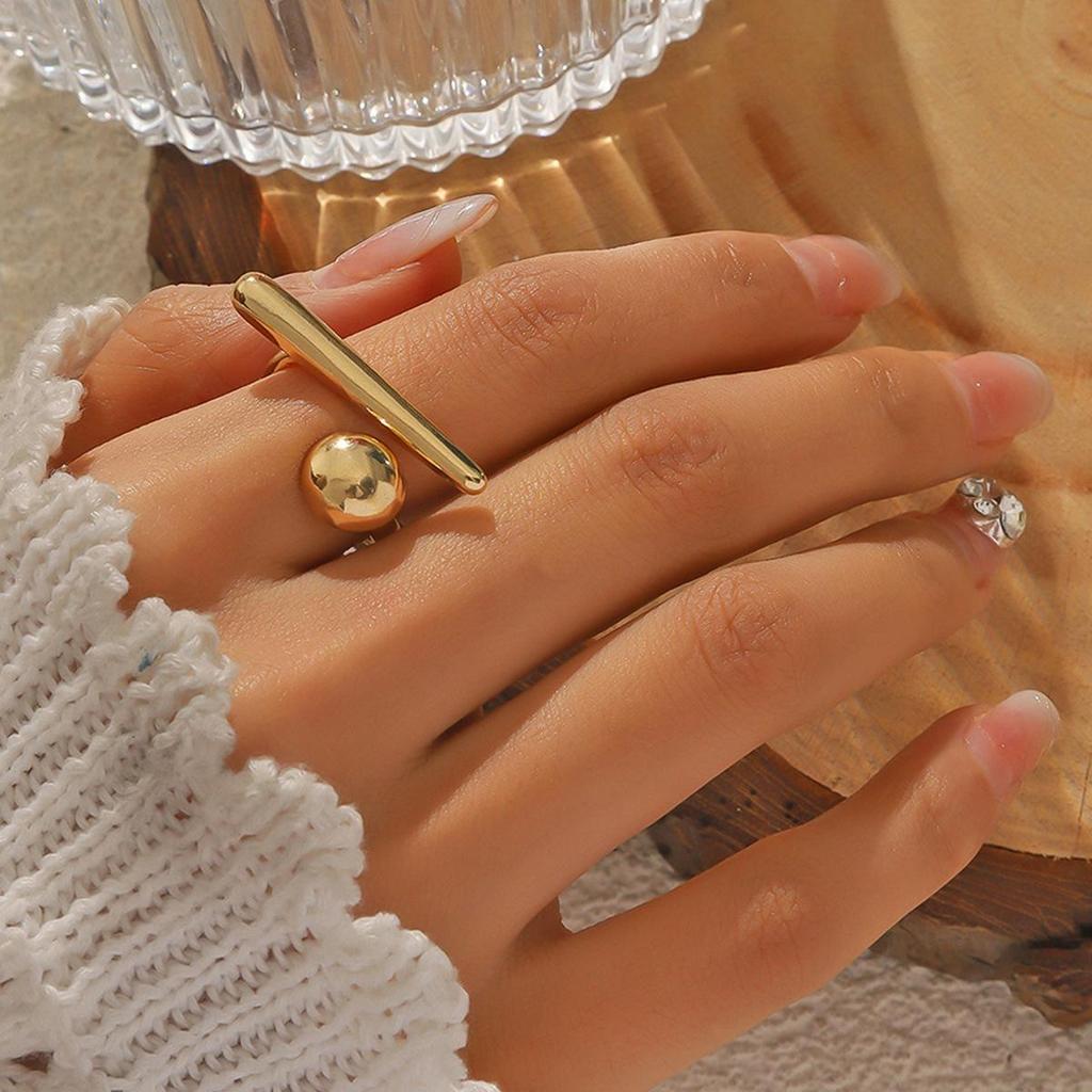 Exaggerated Glossy Geometric Metal Ring for Women – High-End French Style