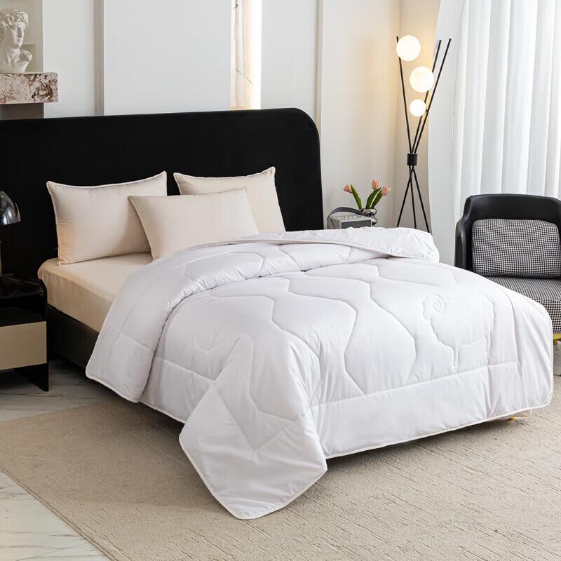 Hongqingtong Premium Milk Protein Fiber Quilt